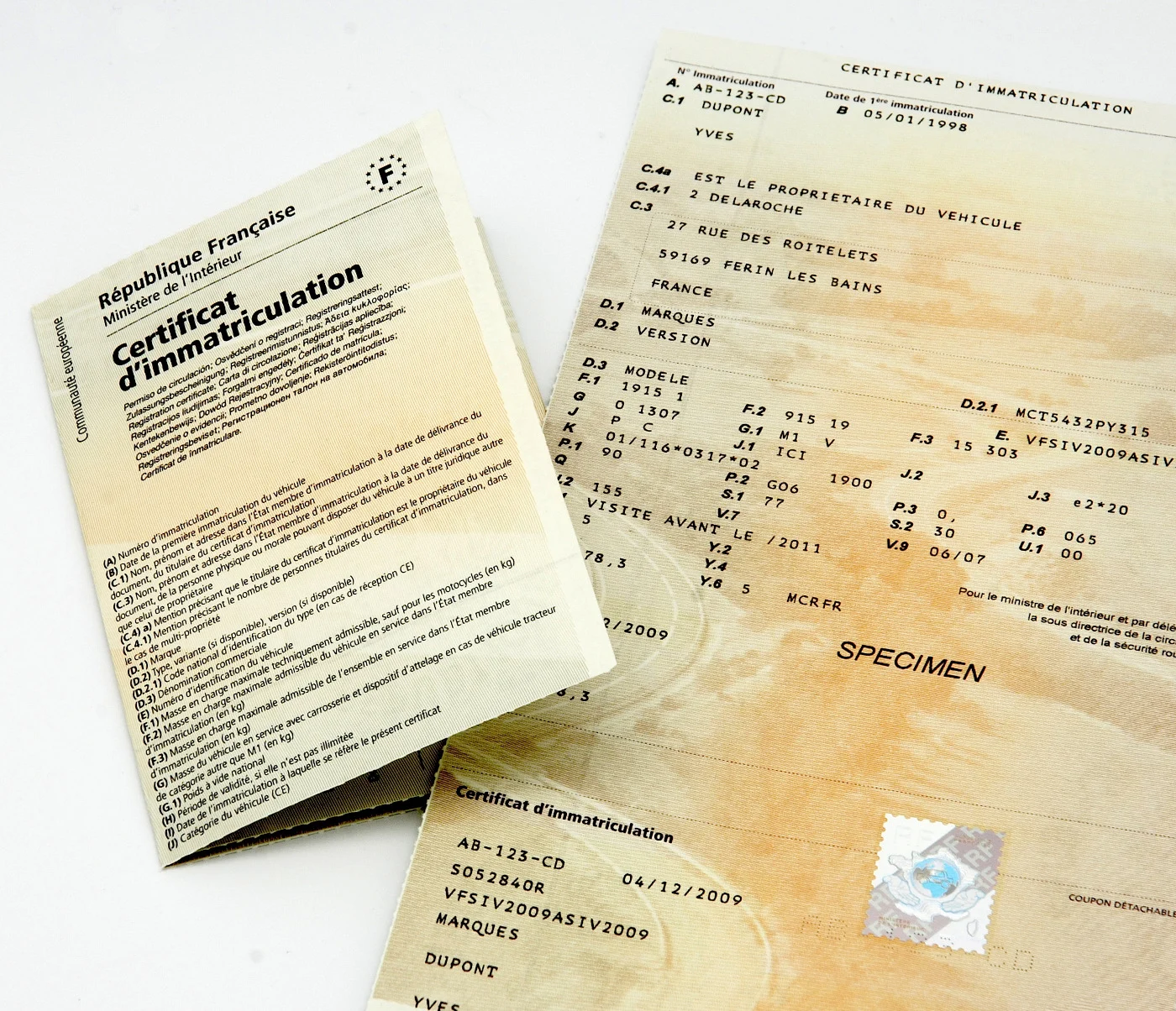 Certificat d'immatriculation (carte grise) à barrer pour la cession